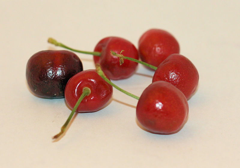 Delightful fresh cherries have many health benefits